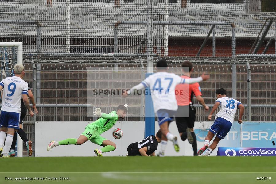 Stadion am Schönbusch, Aschaffenburg, 11.10.2025, sport, action, BFV, 13. Spieltag, Fussball, Regionalliga Bayern, FVI, SVA, FV Illertissen, SV Viktoria Aschaffenburg - Bild-ID: 2515111