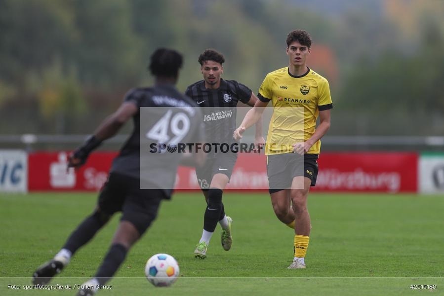 sport, action, TSV Karlburg, TSV Eisingen, Landesliga Nordwest, Karlburg, KAR, Fussball, Fundamentum Sportpark, EIS, BFV, 15. Spieltag, 11.10.2025 - Bild-ID: 2515180