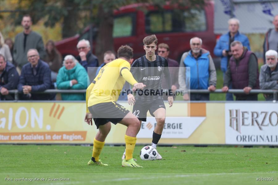 sport, action, TSV Karlburg, TSV Eisingen, Landesliga Nordwest, Karlburg, KAR, Fussball, Fundamentum Sportpark, EIS, BFV, 15. Spieltag, 11.10.2025 - Bild-ID: 2515200
