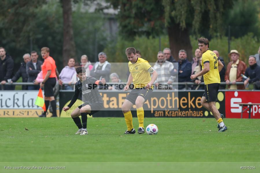 sport, action, TSV Karlburg, TSV Eisingen, Landesliga Nordwest, Karlburg, KAR, Fussball, Fundamentum Sportpark, EIS, BFV, 15. Spieltag, 11.10.2025 - Bild-ID: 2515214