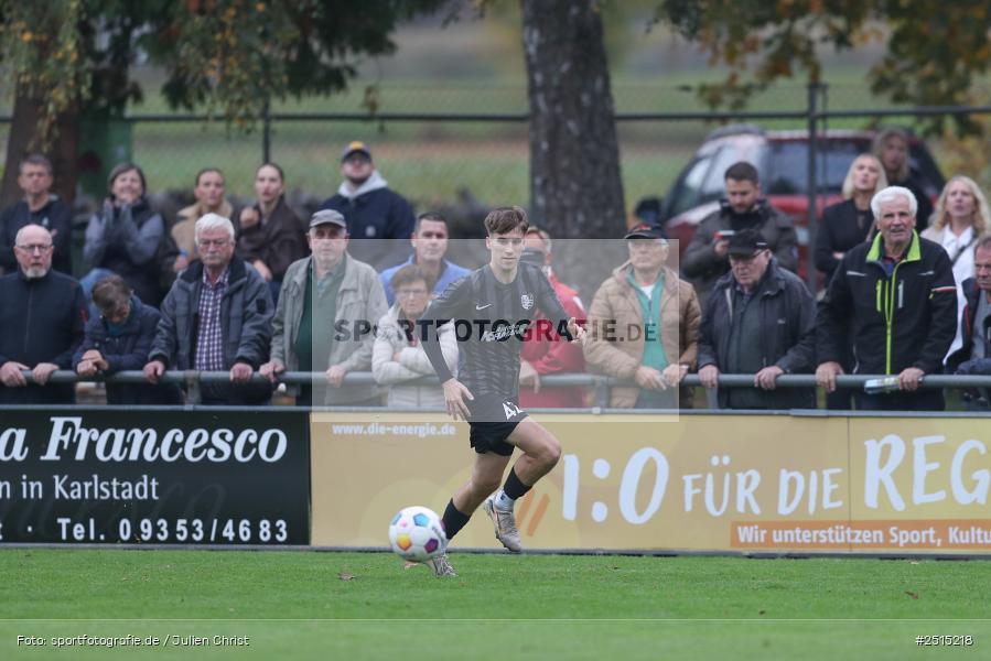 sport, action, TSV Karlburg, TSV Eisingen, Landesliga Nordwest, Karlburg, KAR, Fussball, Fundamentum Sportpark, EIS, BFV, 15. Spieltag, 11.10.2025 - Bild-ID: 2515218