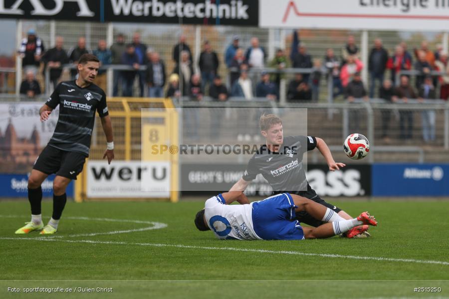 sport, action, Stadion am Schönbusch, SVA, SV Viktoria Aschaffenburg, Regionalliga Bayern, Fussball, FVI, FV Illertissen, BFV, Aschaffenburg, 13. Spieltag, 11.10.2025 - Bild-ID: 2515250