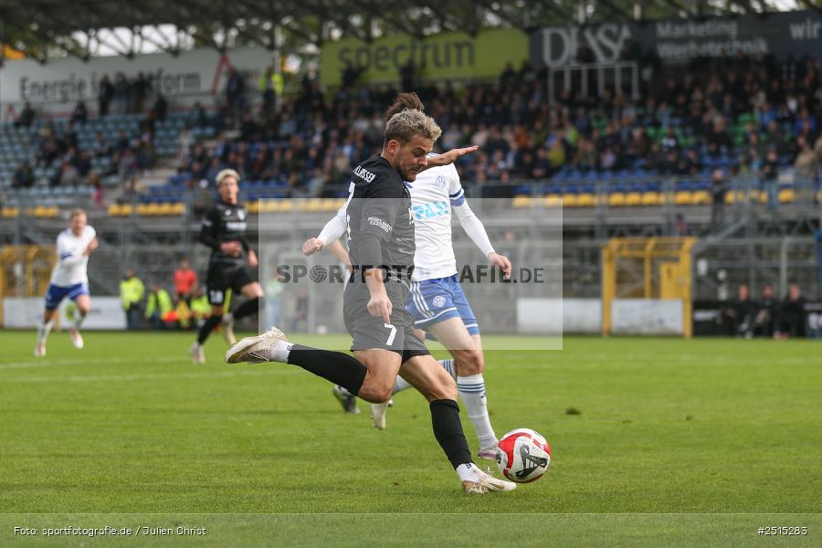 sport, action, Stadion am Schönbusch, SVA, SV Viktoria Aschaffenburg, Regionalliga Bayern, Fussball, FVI, FV Illertissen, BFV, Aschaffenburg, 13. Spieltag, 11.10.2025 - Bild-ID: 2515283