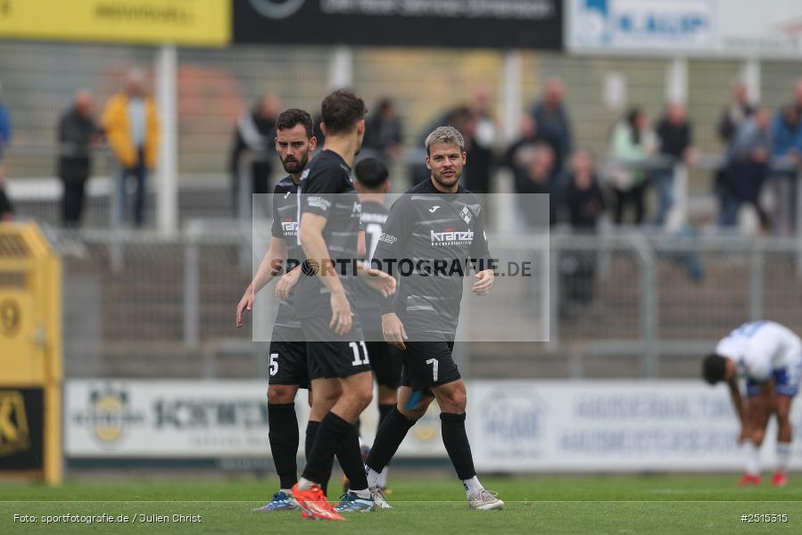 sport, action, Stadion am Schönbusch, SVA, SV Viktoria Aschaffenburg, Regionalliga Bayern, Fussball, FVI, FV Illertissen, BFV, Aschaffenburg, 13. Spieltag, 11.10.2025 - Bild-ID: 2515315