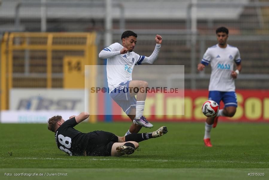 sport, action, Stadion am Schönbusch, SVA, SV Viktoria Aschaffenburg, Regionalliga Bayern, Fussball, FVI, FV Illertissen, BFV, Aschaffenburg, 13. Spieltag, 11.10.2025 - Bild-ID: 2515320