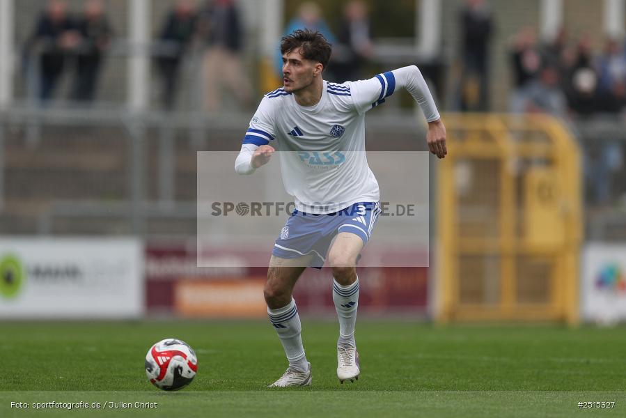 sport, action, Stadion am Schönbusch, SVA, SV Viktoria Aschaffenburg, Regionalliga Bayern, Fussball, FVI, FV Illertissen, BFV, Aschaffenburg, 13. Spieltag, 11.10.2025 - Bild-ID: 2515327