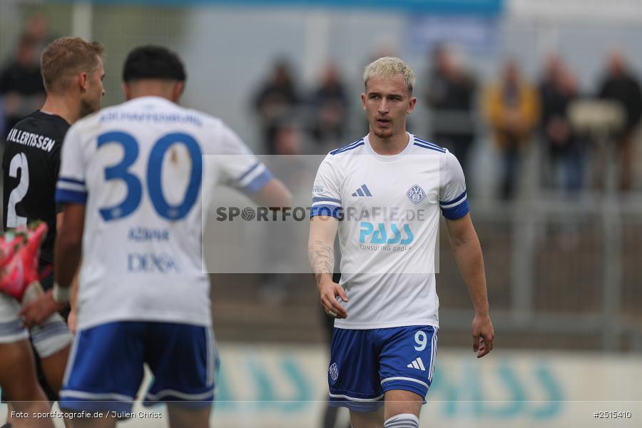 sport, action, Stadion am Schönbusch, SVA, SV Viktoria Aschaffenburg, Regionalliga Bayern, Fussball, FVI, FV Illertissen, BFV, Aschaffenburg, 13. Spieltag, 11.10.2025 - Bild-ID: 2515410