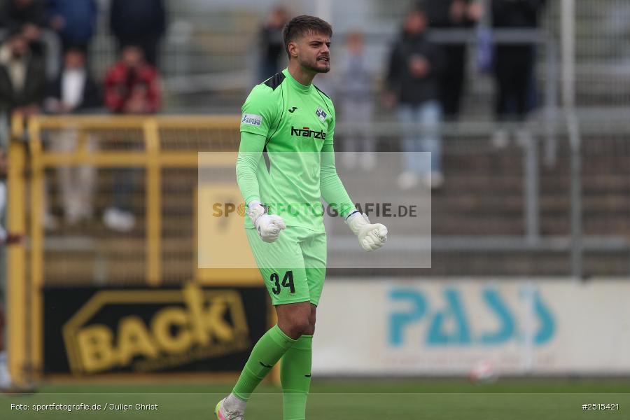 sport, action, Stadion am Schönbusch, SVA, SV Viktoria Aschaffenburg, Regionalliga Bayern, Fussball, FVI, FV Illertissen, BFV, Aschaffenburg, 13. Spieltag, 11.10.2025 - Bild-ID: 2515421