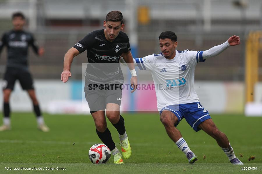 sport, action, Stadion am Schönbusch, SVA, SV Viktoria Aschaffenburg, Regionalliga Bayern, Fussball, FVI, FV Illertissen, BFV, Aschaffenburg, 13. Spieltag, 11.10.2025 - Bild-ID: 2515434