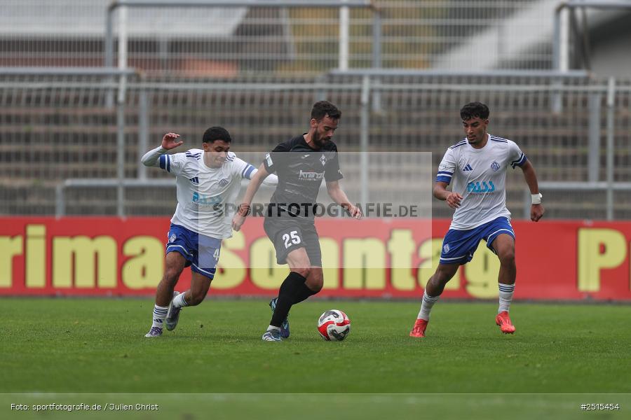 sport, action, Stadion am Schönbusch, SVA, SV Viktoria Aschaffenburg, Regionalliga Bayern, Fussball, FVI, FV Illertissen, BFV, Aschaffenburg, 13. Spieltag, 11.10.2025 - Bild-ID: 2515454