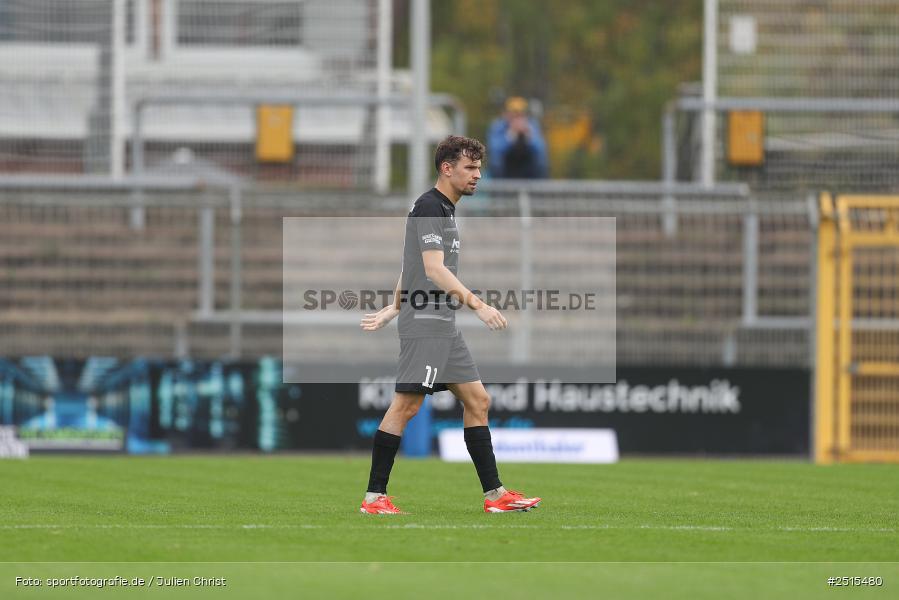sport, action, Stadion am Schönbusch, SVA, SV Viktoria Aschaffenburg, Regionalliga Bayern, Fussball, FVI, FV Illertissen, BFV, Aschaffenburg, 13. Spieltag, 11.10.2025 - Bild-ID: 2515480