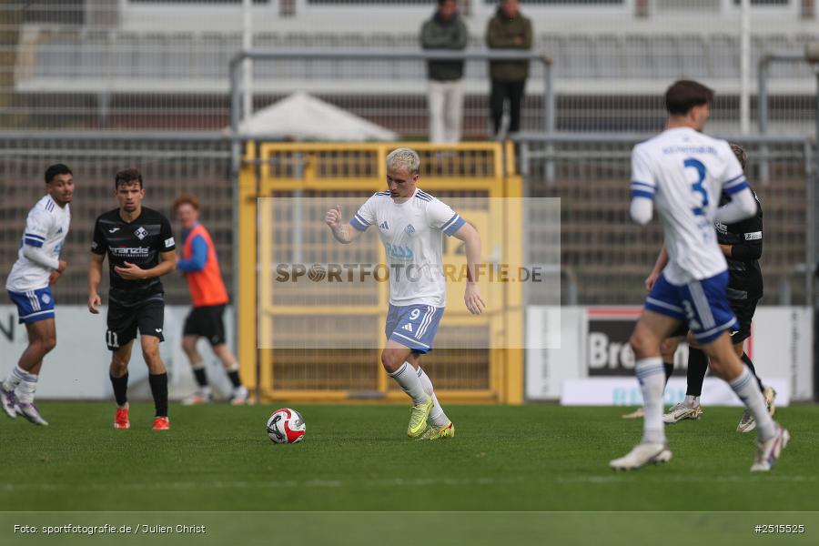 sport, action, Stadion am Schönbusch, SVA, SV Viktoria Aschaffenburg, Regionalliga Bayern, Fussball, FVI, FV Illertissen, BFV, Aschaffenburg, 13. Spieltag, 11.10.2025 - Bild-ID: 2515525