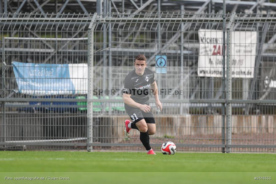 sport, action, Stadion am Schönbusch, SVA, SV Viktoria Aschaffenburg, Regionalliga Bayern, Fussball, FVI, FV Illertissen, BFV, Aschaffenburg, 13. Spieltag, 11.10.2025 - Bild-ID: 2515533