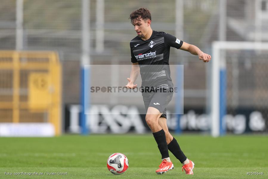 sport, action, Stadion am Schönbusch, SVA, SV Viktoria Aschaffenburg, Regionalliga Bayern, Fussball, FVI, FV Illertissen, BFV, Aschaffenburg, 13. Spieltag, 11.10.2025 - Bild-ID: 2515548