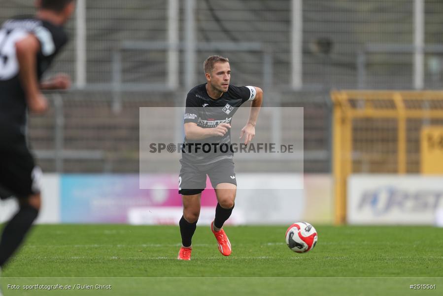 sport, action, Stadion am Schönbusch, SVA, SV Viktoria Aschaffenburg, Regionalliga Bayern, Fussball, FVI, FV Illertissen, BFV, Aschaffenburg, 13. Spieltag, 11.10.2025 - Bild-ID: 2515561