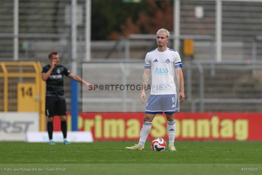 sport, action, Stadion am Schönbusch, SVA, SV Viktoria Aschaffenburg, Regionalliga Bayern, Fussball, FVI, FV Illertissen, BFV, Aschaffenburg, 13. Spieltag, 11.10.2025 - Bild-ID: 2515620