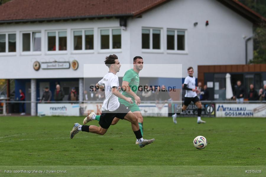 sport, action, TSV Lohr, TSV, Sportgelände, Lohr am Main, FCV, FC Viktoria Mömlingen, Bezirksliga Unterfranken West, BFV, 13. Spieltag, 12.10.2025 - Bild-ID: 2515628