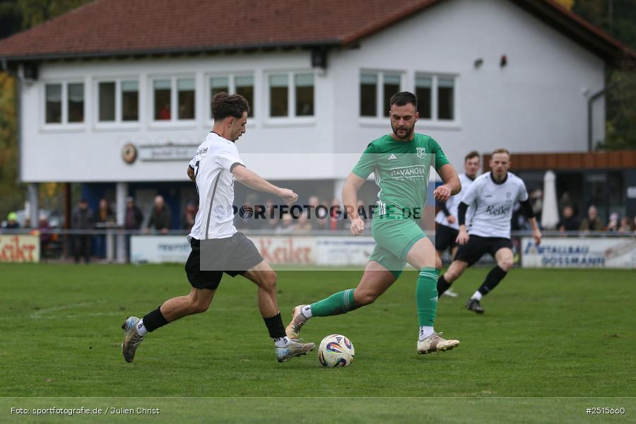 sport, action, TSV Lohr, TSV, Sportgelände, Lohr am Main, FCV, FC Viktoria Mömlingen, Bezirksliga Unterfranken West, BFV, 13. Spieltag, 12.10.2025 - Bild-ID: 2515660