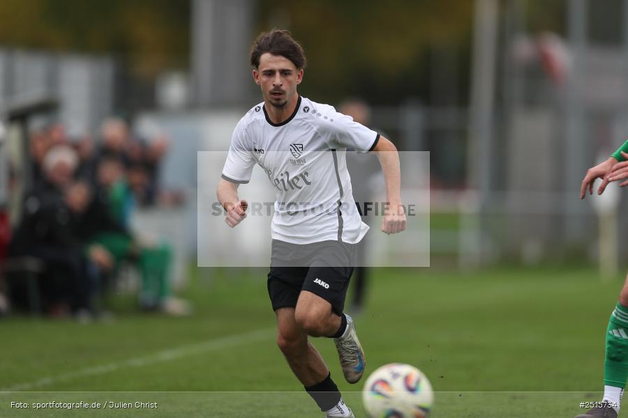 sport, action, TSV Lohr, TSV, Sportgelände, Lohr am Main, FCV, FC Viktoria Mömlingen, Bezirksliga Unterfranken West, BFV, 13. Spieltag, 12.10.2025 - Bild-ID: 2515734