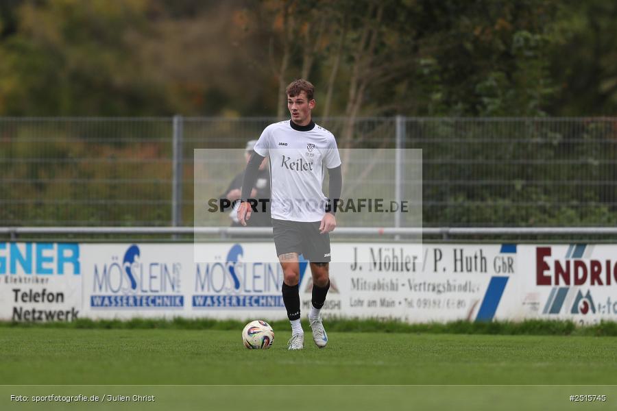 sport, action, TSV Lohr, TSV, Sportgelände, Lohr am Main, FCV, FC Viktoria Mömlingen, Bezirksliga Unterfranken West, BFV, 13. Spieltag, 12.10.2025 - Bild-ID: 2515745