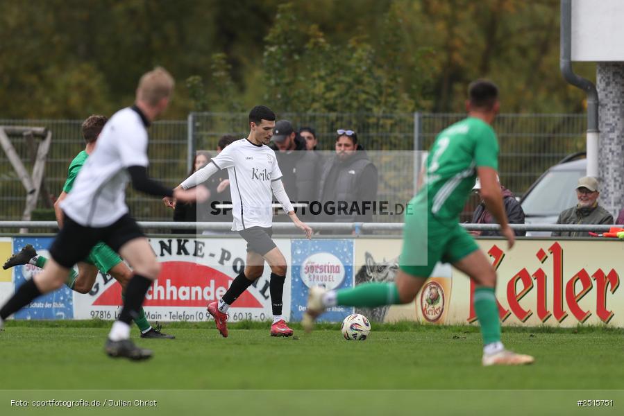 sport, action, TSV Lohr, TSV, Sportgelände, Lohr am Main, FCV, FC Viktoria Mömlingen, Bezirksliga Unterfranken West, BFV, 13. Spieltag, 12.10.2025 - Bild-ID: 2515751