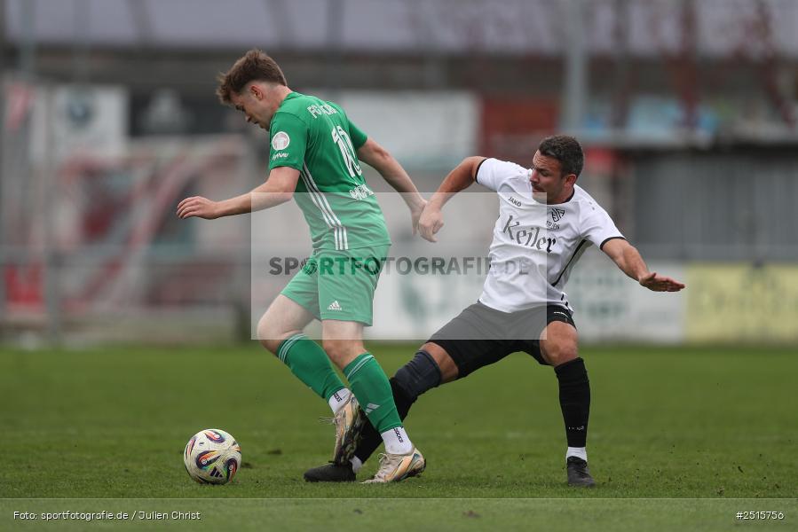 sport, action, TSV Lohr, TSV, Sportgelände, Lohr am Main, FCV, FC Viktoria Mömlingen, Bezirksliga Unterfranken West, BFV, 13. Spieltag, 12.10.2025 - Bild-ID: 2515756