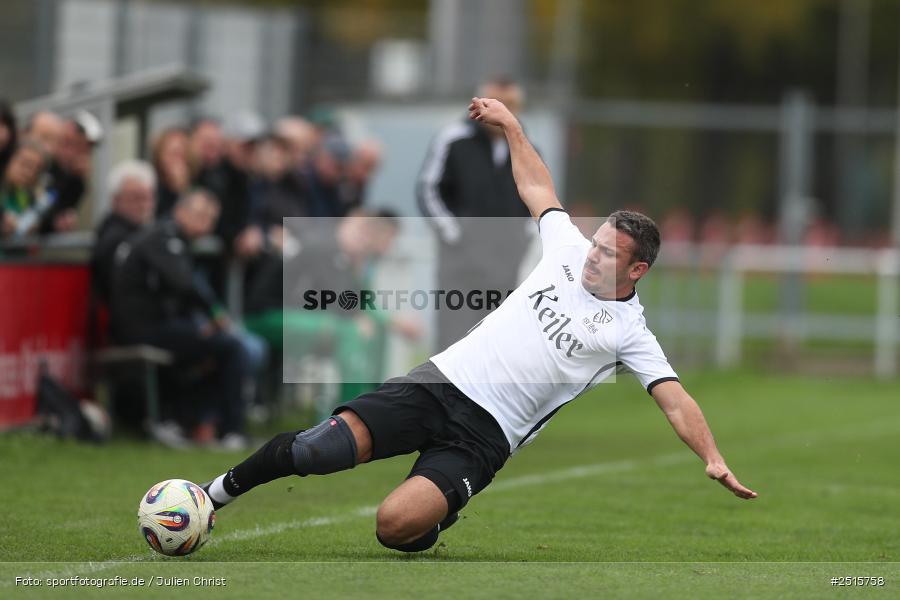 sport, action, TSV Lohr, TSV, Sportgelände, Lohr am Main, FCV, FC Viktoria Mömlingen, Bezirksliga Unterfranken West, BFV, 13. Spieltag, 12.10.2025 - Bild-ID: 2515758