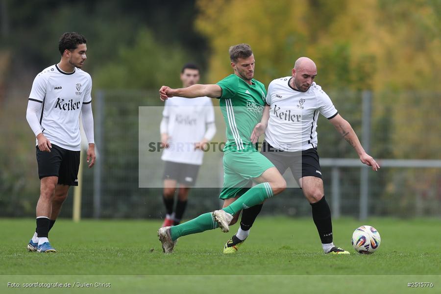 sport, action, TSV Lohr, TSV, Sportgelände, Lohr am Main, FCV, FC Viktoria Mömlingen, Bezirksliga Unterfranken West, BFV, 13. Spieltag, 12.10.2025 - Bild-ID: 2515776