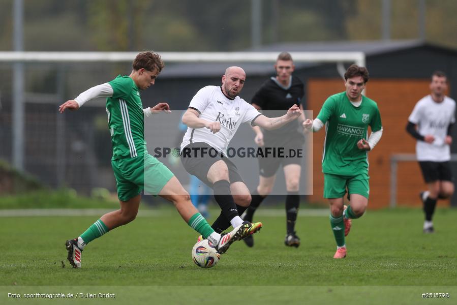 sport, action, TSV Lohr, TSV, Sportgelände, Lohr am Main, FCV, FC Viktoria Mömlingen, Bezirksliga Unterfranken West, BFV, 13. Spieltag, 12.10.2025 - Bild-ID: 2515798
