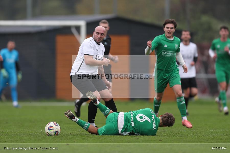 sport, action, TSV Lohr, TSV, Sportgelände, Lohr am Main, FCV, FC Viktoria Mömlingen, Bezirksliga Unterfranken West, BFV, 13. Spieltag, 12.10.2025 - Bild-ID: 2515804