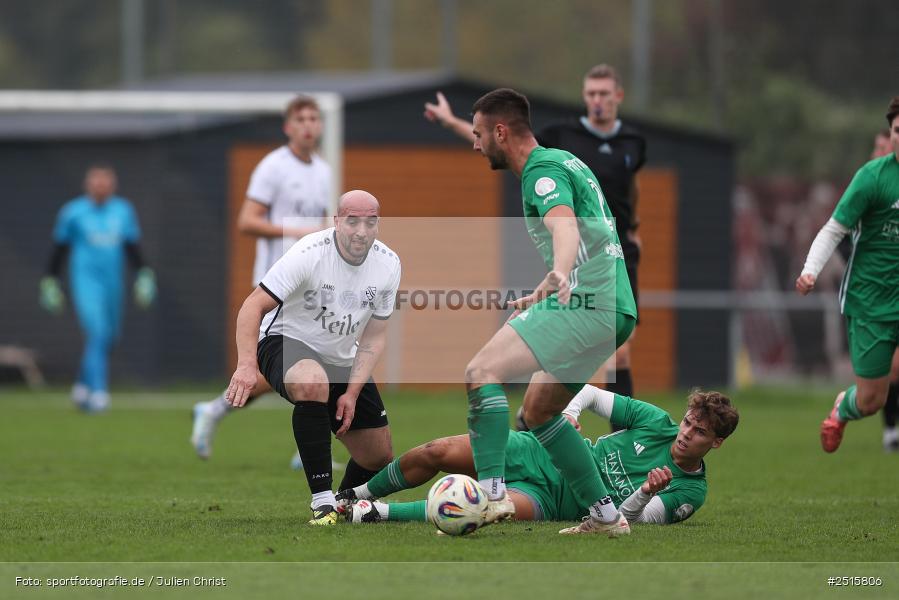 sport, action, TSV Lohr, TSV, Sportgelände, Lohr am Main, FCV, FC Viktoria Mömlingen, Bezirksliga Unterfranken West, BFV, 13. Spieltag, 12.10.2025 - Bild-ID: 2515806