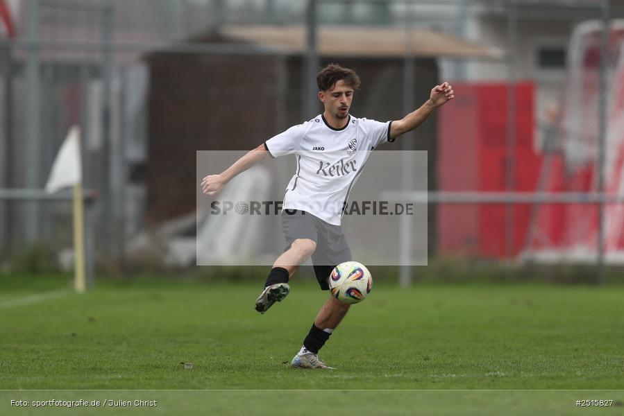 sport, action, TSV Lohr, TSV, Sportgelände, Lohr am Main, FCV, FC Viktoria Mömlingen, Bezirksliga Unterfranken West, BFV, 13. Spieltag, 12.10.2025 - Bild-ID: 2515827