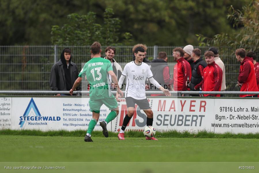 sport, action, TSV Lohr, TSV, Sportgelände, Lohr am Main, FCV, FC Viktoria Mömlingen, Bezirksliga Unterfranken West, BFV, 13. Spieltag, 12.10.2025 - Bild-ID: 2515835