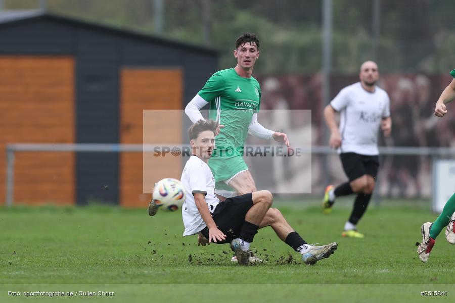 sport, action, TSV Lohr, TSV, Sportgelände, Lohr am Main, FCV, FC Viktoria Mömlingen, Bezirksliga Unterfranken West, BFV, 13. Spieltag, 12.10.2025 - Bild-ID: 2515841