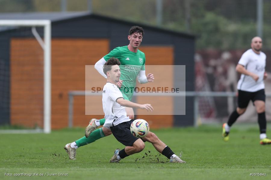 sport, action, TSV Lohr, TSV, Sportgelände, Lohr am Main, FCV, FC Viktoria Mömlingen, Bezirksliga Unterfranken West, BFV, 13. Spieltag, 12.10.2025 - Bild-ID: 2515842