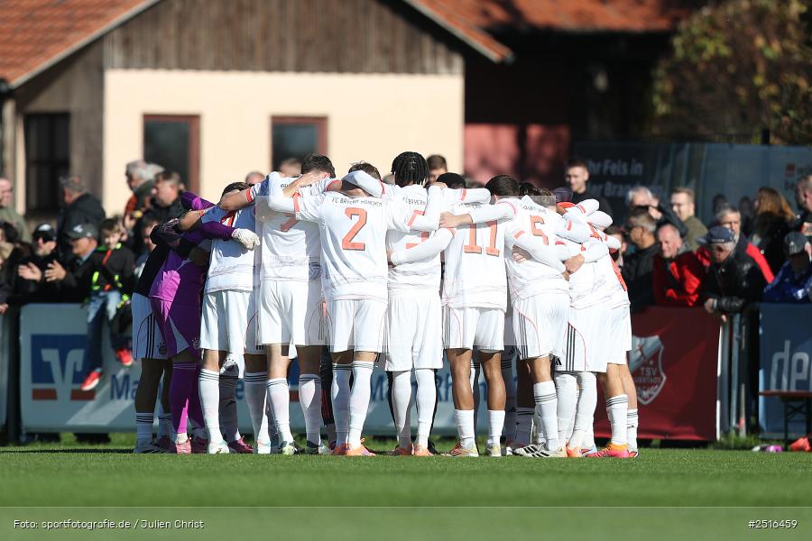 NGN Arena, Aubstadt, 18.10.2025, sport, action, Fussball, BFV, 14. Spieltag, Regionalliga Bayern, FCB, AUB, FC Bayern München II, TSV Aubstadt - Bild-ID: 2516459