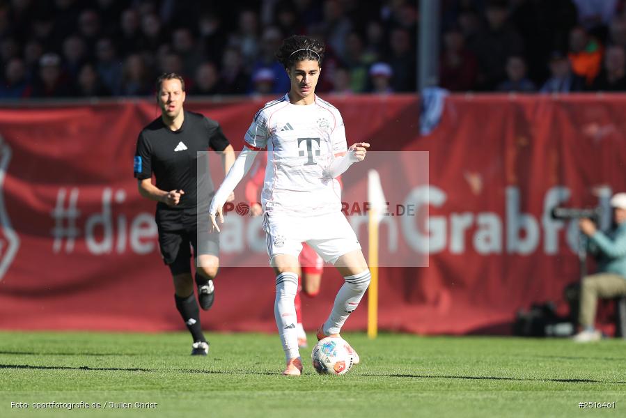 NGN Arena, Aubstadt, 18.10.2025, sport, action, Fussball, BFV, 14. Spieltag, Regionalliga Bayern, FCB, AUB, FC Bayern München II, TSV Aubstadt - Bild-ID: 2516461