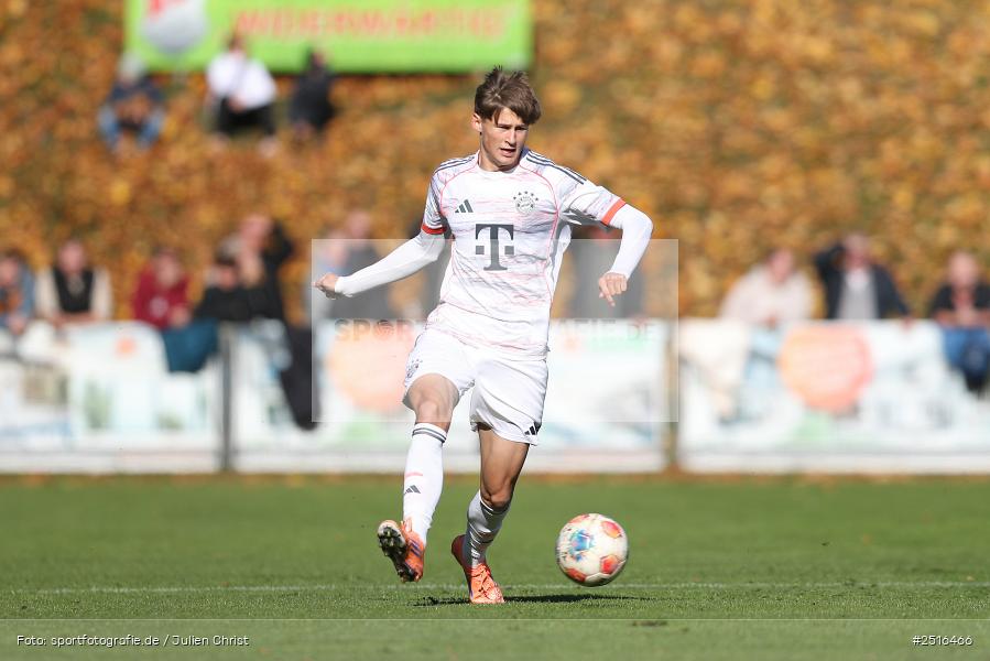 NGN Arena, Aubstadt, 18.10.2025, sport, action, Fussball, BFV, 14. Spieltag, Regionalliga Bayern, FCB, AUB, FC Bayern München II, TSV Aubstadt - Bild-ID: 2516466
