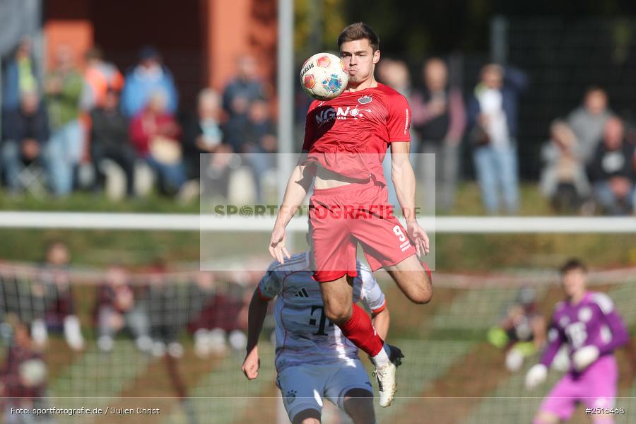NGN Arena, Aubstadt, 18.10.2025, sport, action, Fussball, BFV, 14. Spieltag, Regionalliga Bayern, FCB, AUB, FC Bayern München II, TSV Aubstadt - Bild-ID: 2516468