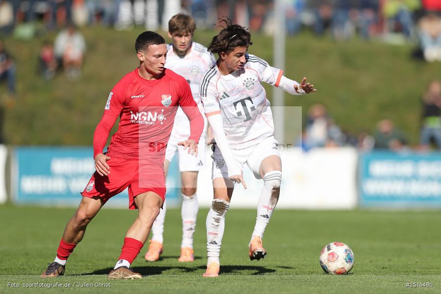 NGN Arena, Aubstadt, 18.10.2025, sport, action, Fussball, BFV, 14. Spieltag, Regionalliga Bayern, FCB, AUB, FC Bayern München II, TSV Aubstadt - Bild-ID: 2516480