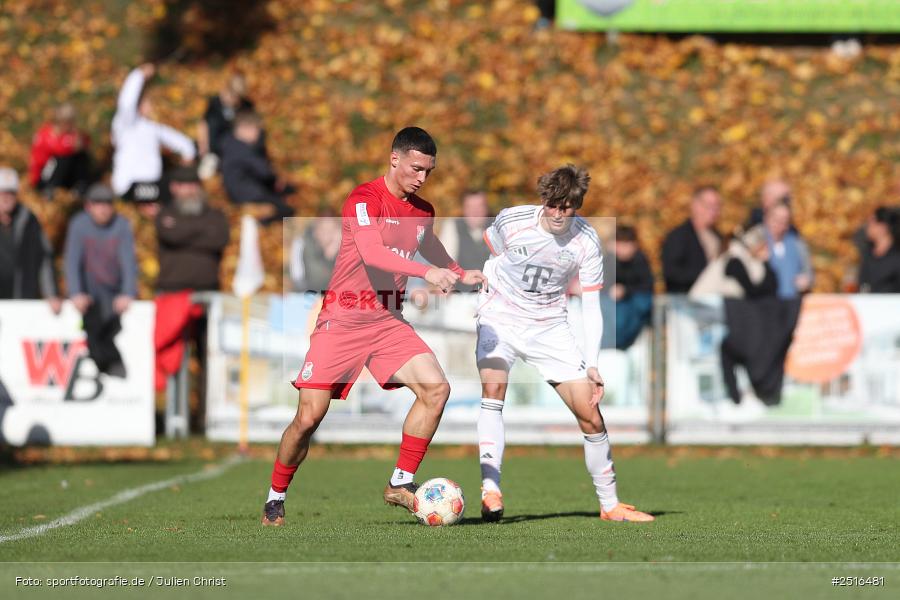 NGN Arena, Aubstadt, 18.10.2025, sport, action, Fussball, BFV, 14. Spieltag, Regionalliga Bayern, FCB, AUB, FC Bayern München II, TSV Aubstadt - Bild-ID: 2516481