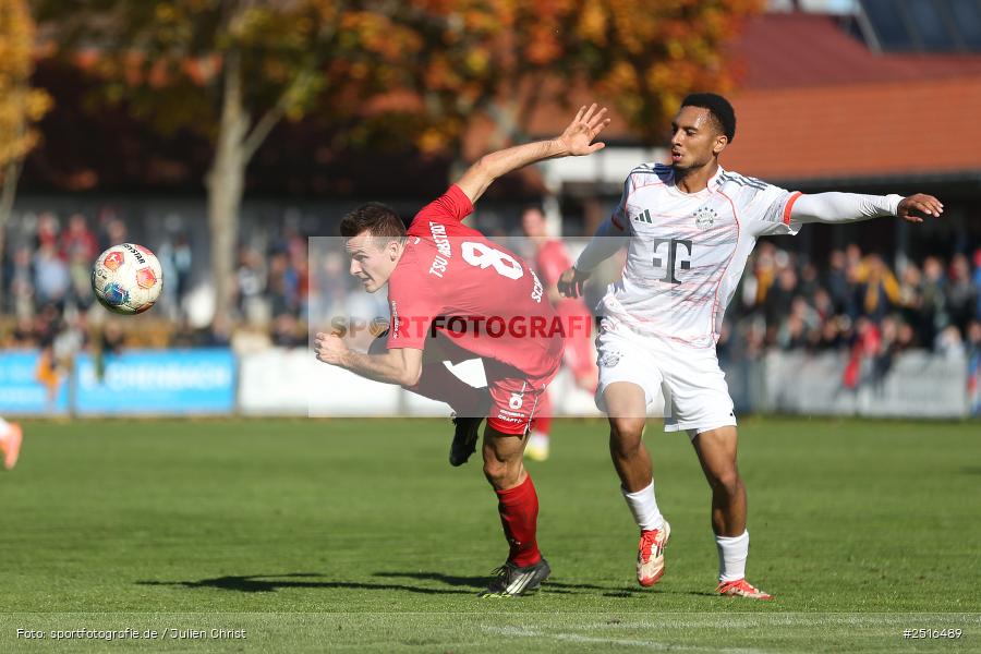 NGN Arena, Aubstadt, 18.10.2025, sport, action, Fussball, BFV, 14. Spieltag, Regionalliga Bayern, FCB, AUB, FC Bayern München II, TSV Aubstadt - Bild-ID: 2516489