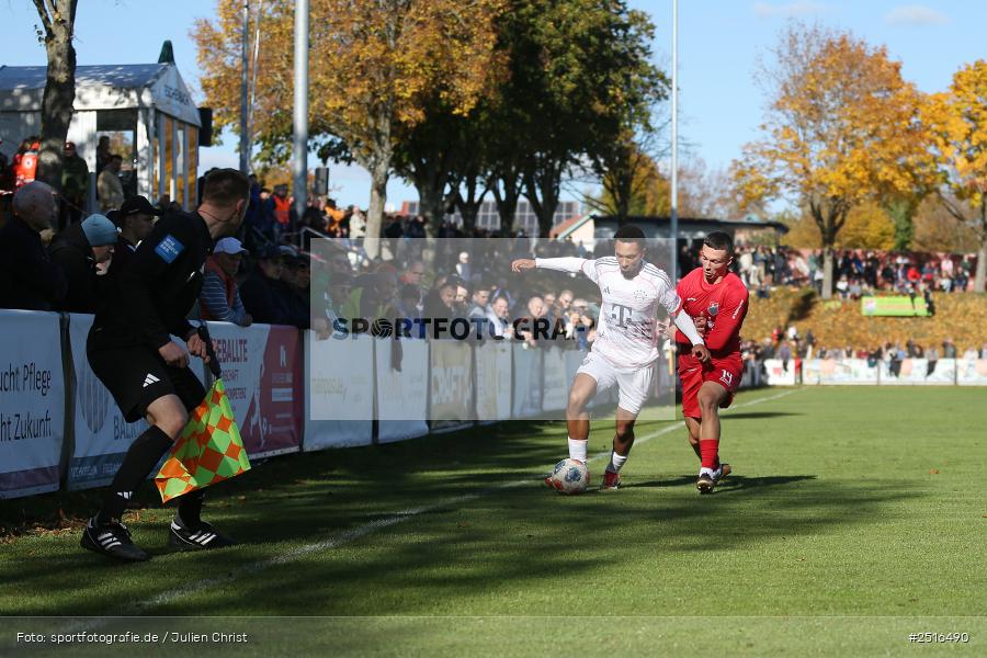 NGN Arena, Aubstadt, 18.10.2025, sport, action, Fussball, BFV, 14. Spieltag, Regionalliga Bayern, FCB, AUB, FC Bayern München II, TSV Aubstadt - Bild-ID: 2516490
