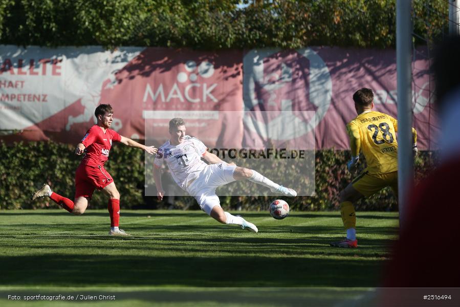 NGN Arena, Aubstadt, 18.10.2025, sport, action, Fussball, BFV, 14. Spieltag, Regionalliga Bayern, FCB, AUB, FC Bayern München II, TSV Aubstadt - Bild-ID: 2516494