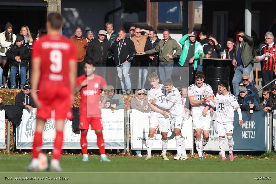 NGN Arena, Aubstadt, 18.10.2025, sport, action, Fussball, BFV, 14. Spieltag, Regionalliga Bayern, FCB, AUB, FC Bayern München II, TSV Aubstadt - Bild-ID: 2516503
