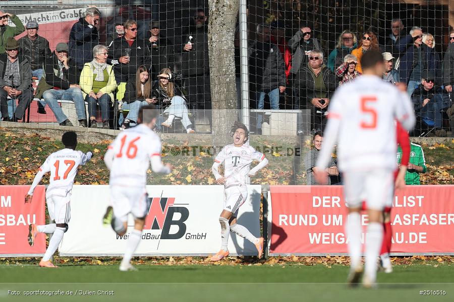 NGN Arena, Aubstadt, 18.10.2025, sport, action, Fussball, BFV, 14. Spieltag, Regionalliga Bayern, FCB, AUB, FC Bayern München II, TSV Aubstadt - Bild-ID: 2516516