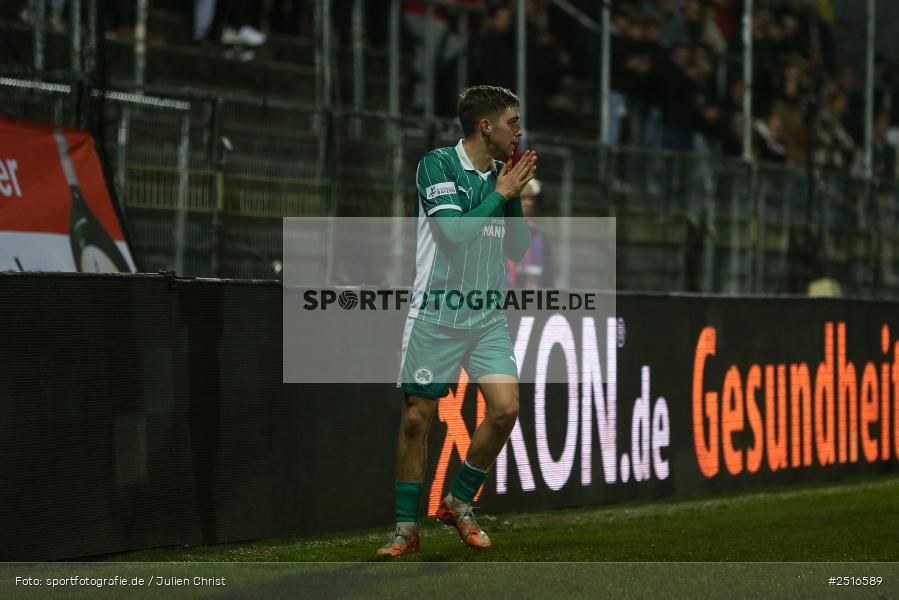 sport, action, Würzburg, SpVgg Greuther Fürth II, SGF, Regionalliga Bayern, Fussball, FWK, FC Würzburger Kickers, BFV, AKON Arena, 17.10.2025, 14. Spieltag - Bild-ID: 2516589
