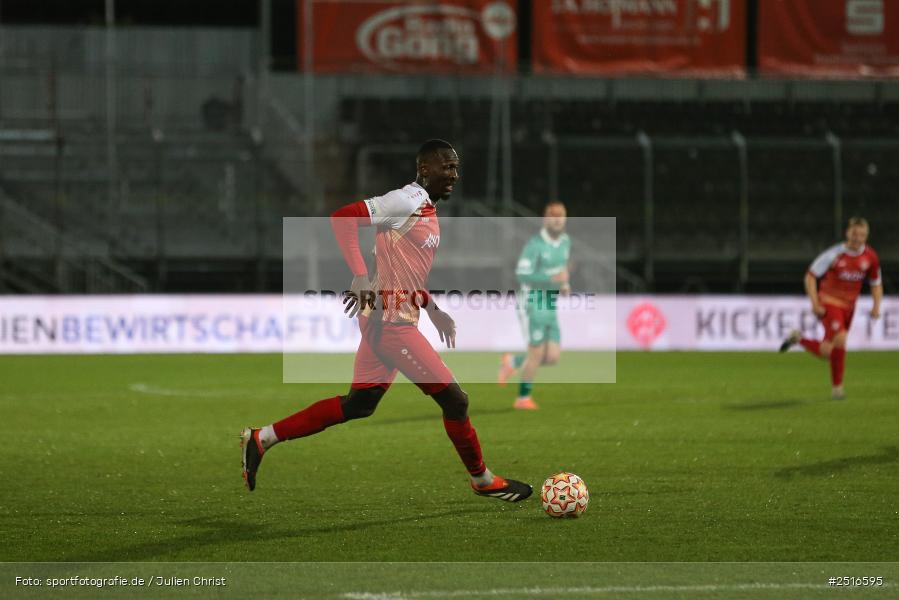 sport, action, Würzburg, SpVgg Greuther Fürth II, SGF, Regionalliga Bayern, Fussball, FWK, FC Würzburger Kickers, BFV, AKON Arena, 17.10.2025, 14. Spieltag - Bild-ID: 2516595