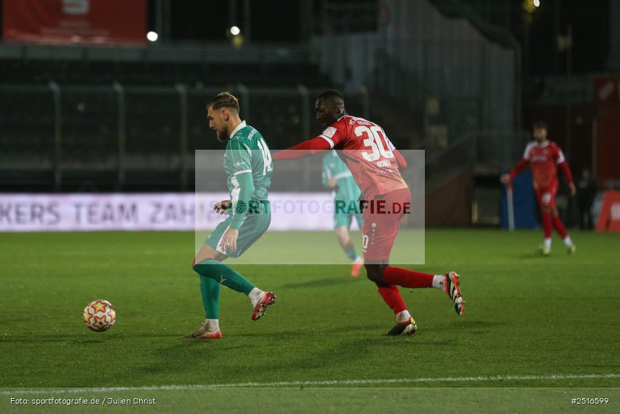 sport, action, Würzburg, SpVgg Greuther Fürth II, SGF, Regionalliga Bayern, Fussball, FWK, FC Würzburger Kickers, BFV, AKON Arena, 17.10.2025, 14. Spieltag - Bild-ID: 2516599