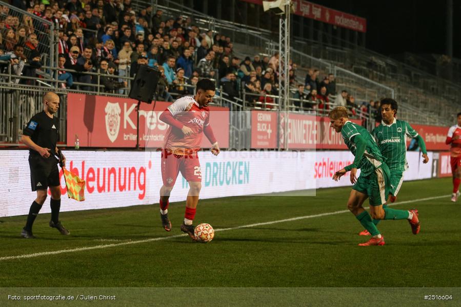 sport, action, Würzburg, SpVgg Greuther Fürth II, SGF, Regionalliga Bayern, Fussball, FWK, FC Würzburger Kickers, BFV, AKON Arena, 17.10.2025, 14. Spieltag - Bild-ID: 2516604